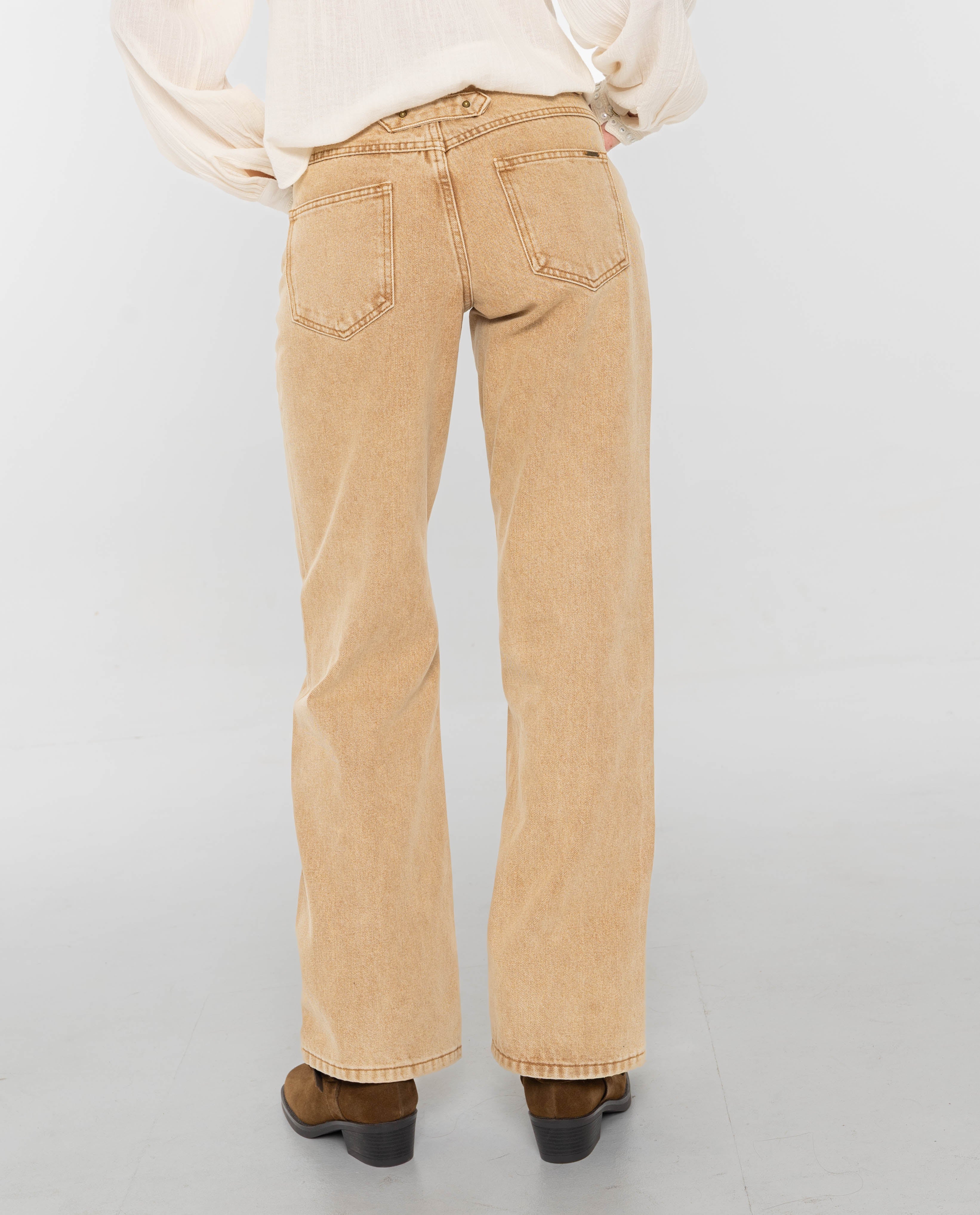 JEANS AFTER ALL · SAND WASHED - Image 9