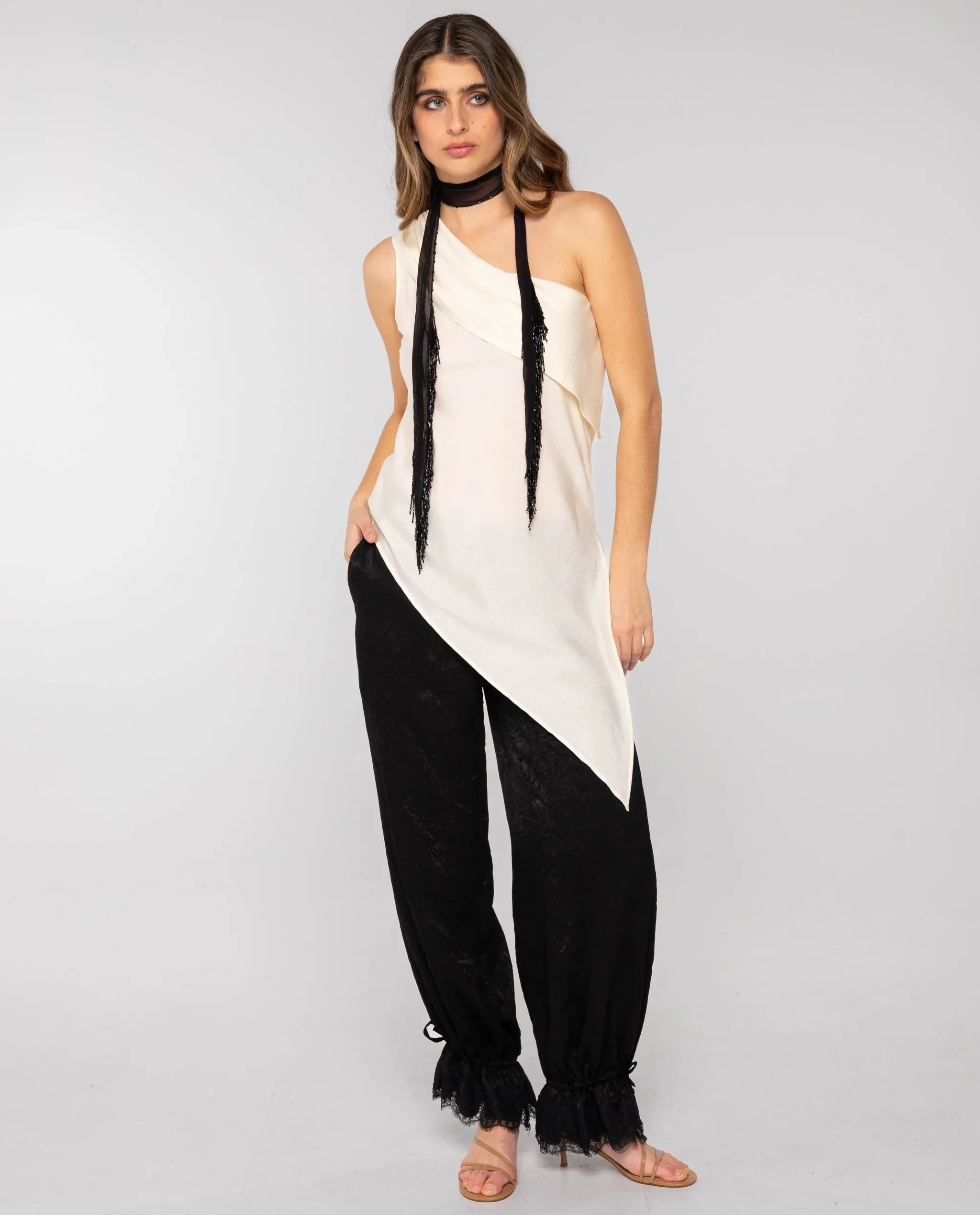 PANTALÓN LOOSELY YOURS · NEGRO - Image 5