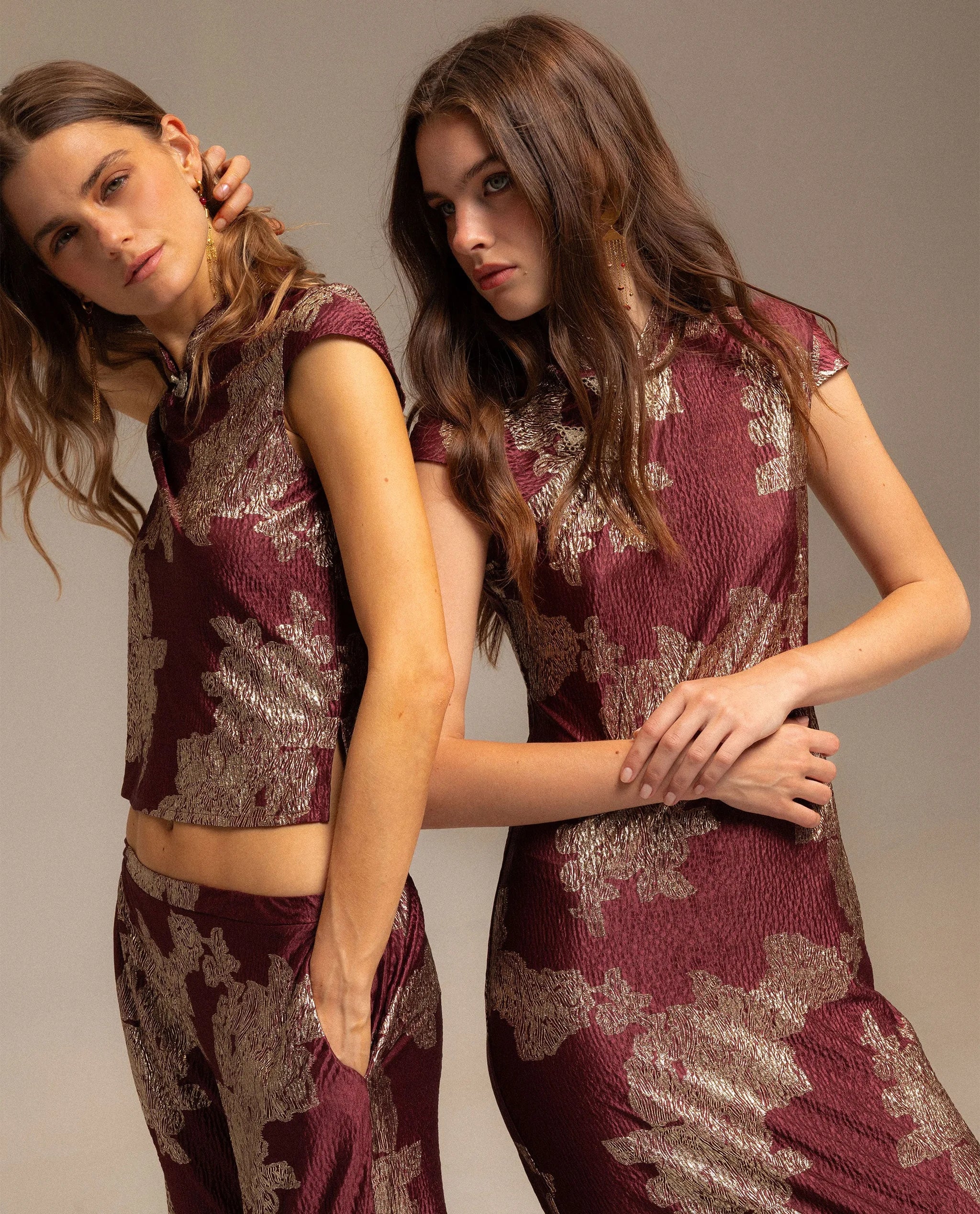VESTIDO RUBY BLOOM · BURDEOS - Image 4